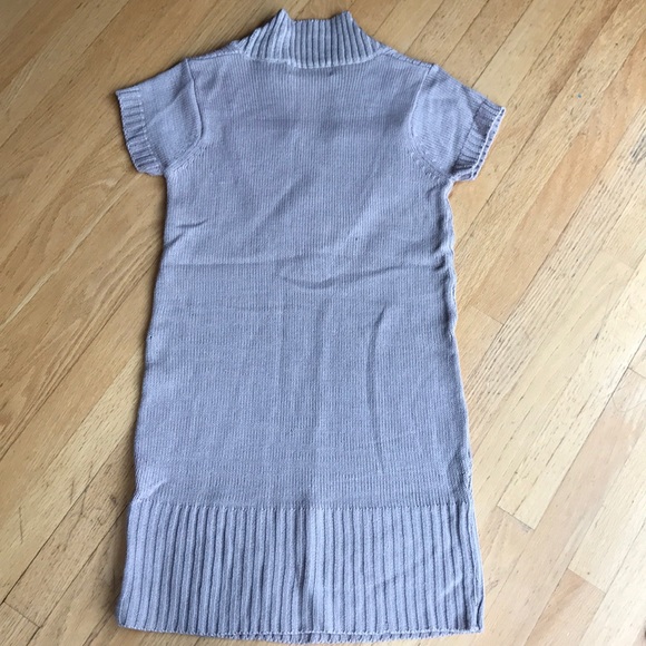 Maternity V-Neck Dress - Picture 5 of 7